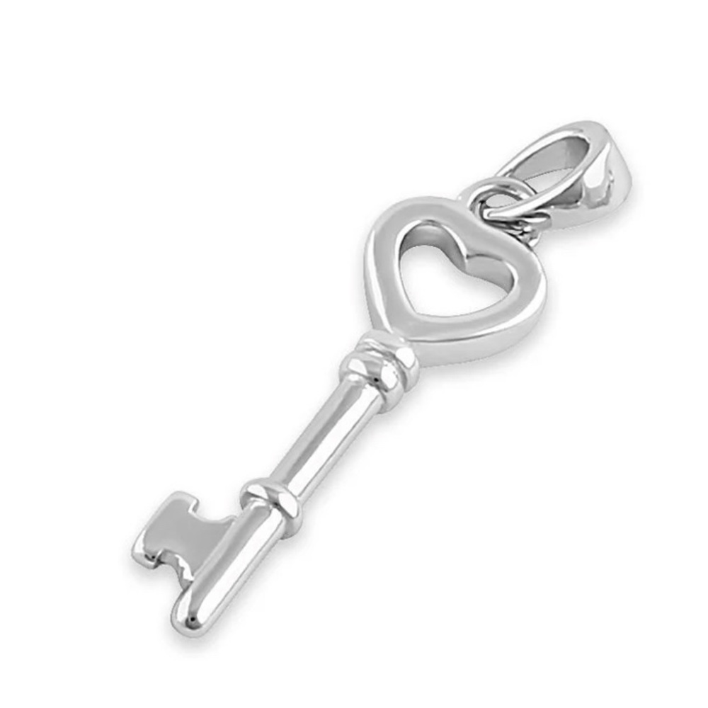 Sterling Silver .925 Key Pendant Necklace 18” - Picture 4 of 5